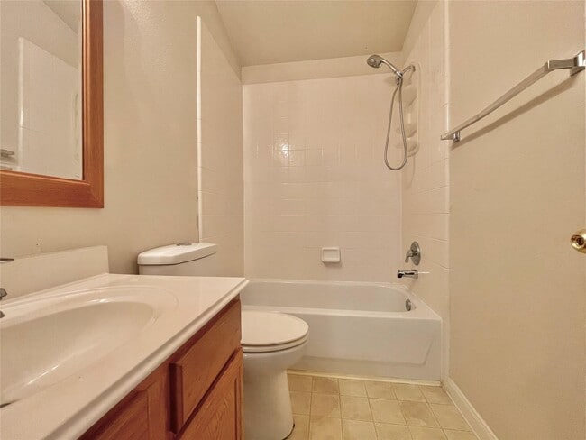 Building Photo - 3211 Amber Meadow Dr