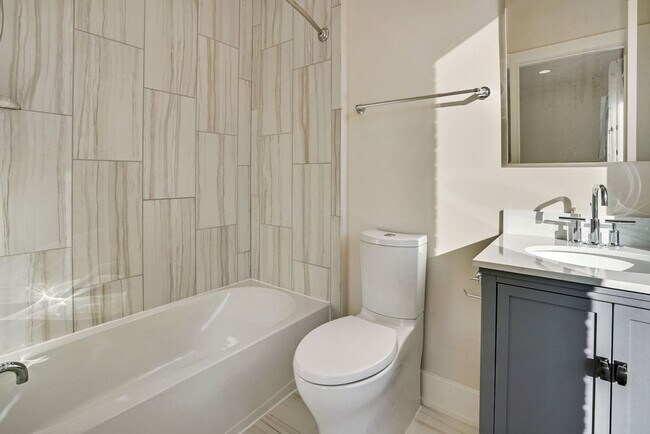 Building Photo - 3 Bed 3.5 Bath - Bethesda Montgomery Row Townhouse - Move in Ready