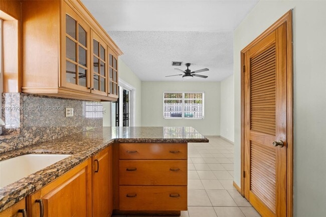Building Photo - 13 SW 97th Pl