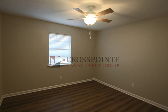 Building Photo - Aberdeen Duplex - 4309/4313 SERIES 308