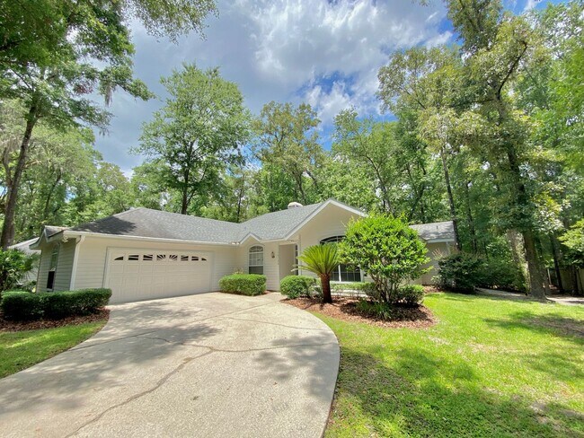 Building Photo - Renovated Haile Plantation Home – Move-In ...