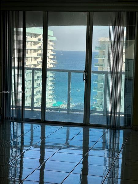 Building Photo - 3800 S Ocean Dr