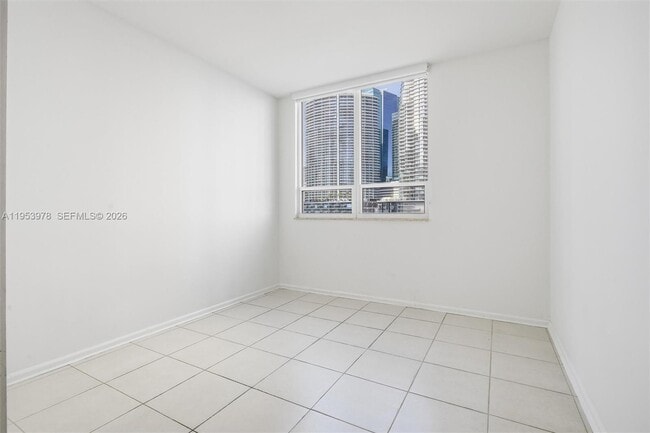 Building Photo - 801 Brickell Key Blvd