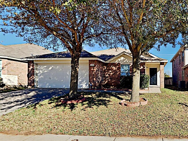Building Photo - 1128 Maplewood Ln