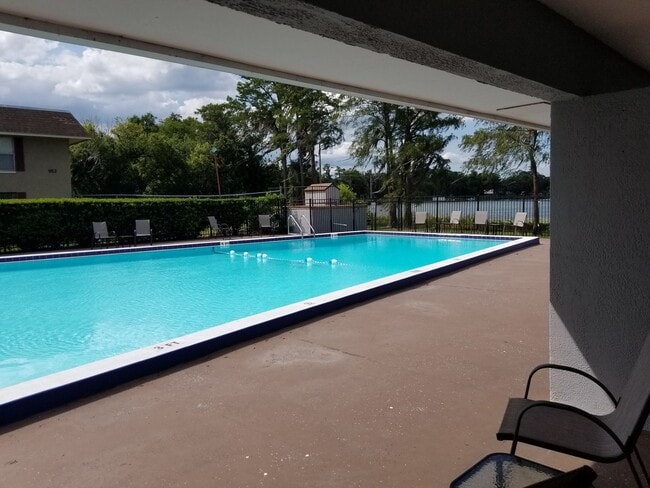 Building Photo - Condo 1 bedroom 1 bath