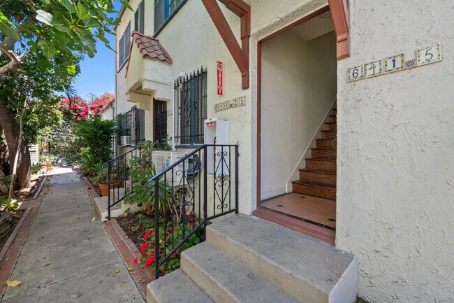 Building Photo - 647 N Spaulding Ave