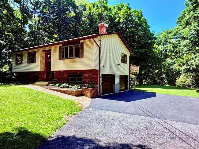 Building Photo - 126 Carter Rd