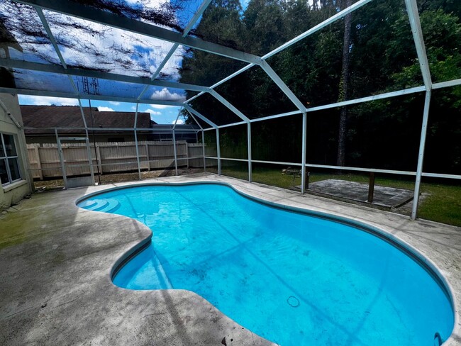 Building Photo - 4 Bedroom 3 Bath Winward Cay Kissimmee Poo...
