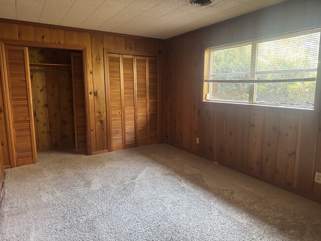 Building Photo - 1780 N Hl St Ext