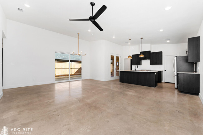 Building Photo - 4527 22nd Pl