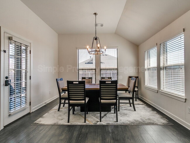 Building Photo - 18008 Jimenez Dr