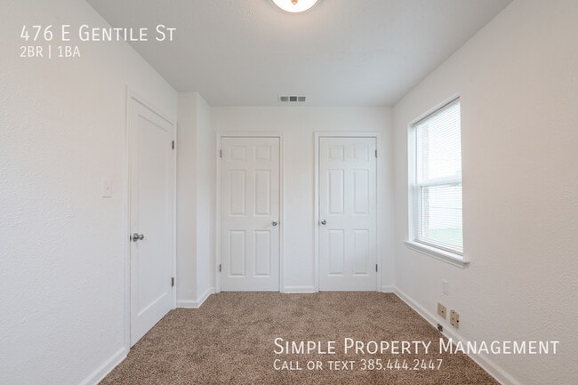 Building Photo - 476 E Gentile St
