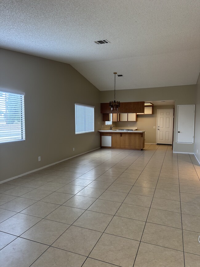 Building Photo - 41423 Adams St