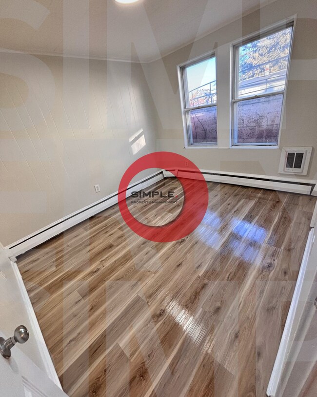 Building Photo - 343 Chestnut St