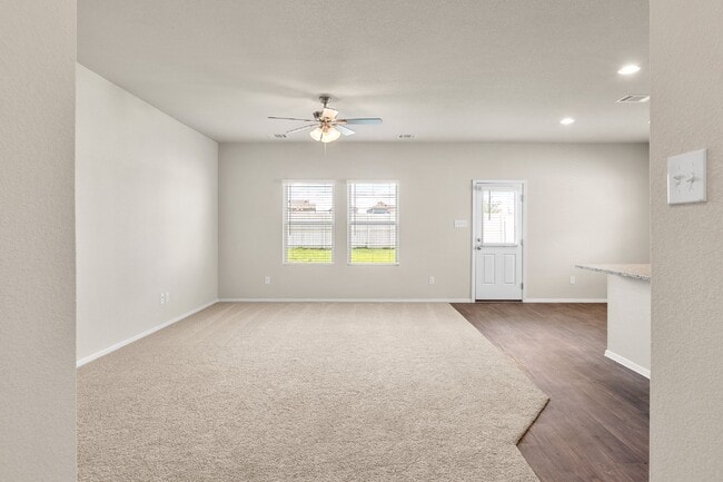 Building Photo - Modern Kyle Home Available for an April Move-In!