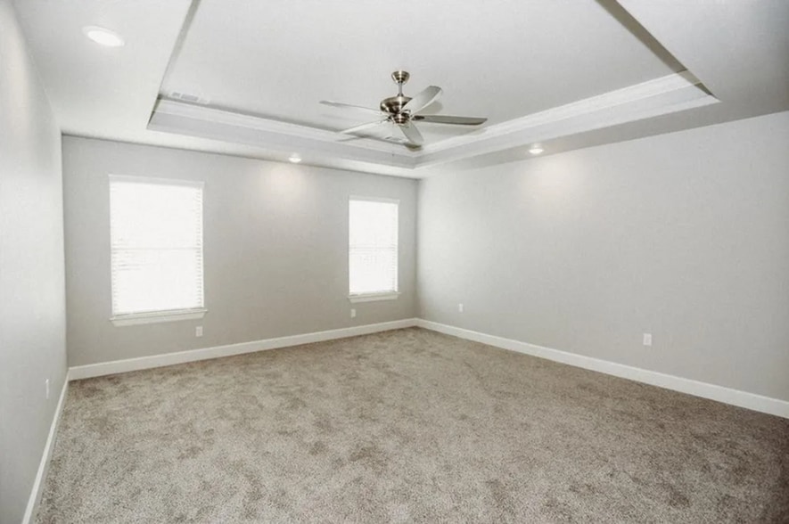 Building Photo - 1411 Sweetbriar Way