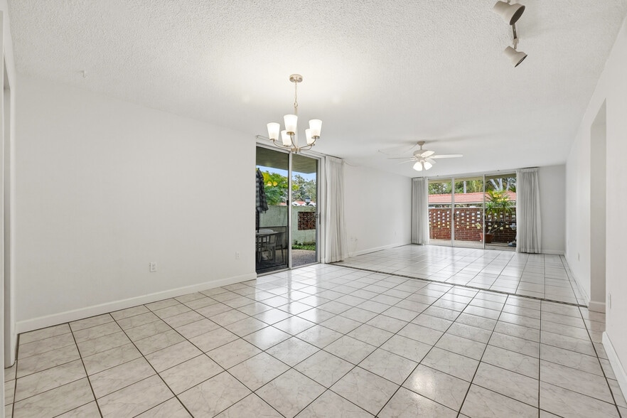 Living Room - 2650 Pearce Dr