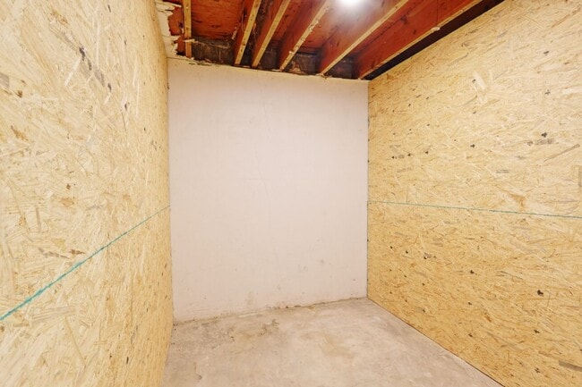 Building Photo - 3021 Pestalozzi St
