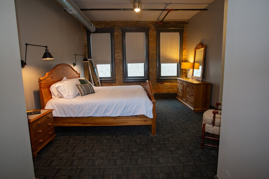 Bedroom #1 - 225 E Blaine Ln