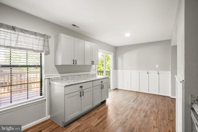Building Photo - 14984 Cheyenne Way