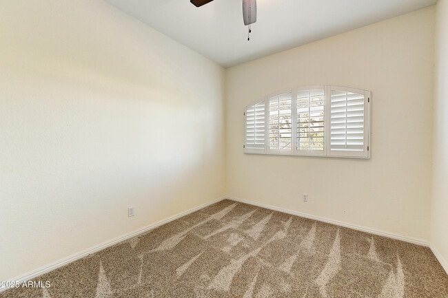 Building Photo - 8653 E Royal Palm Rd