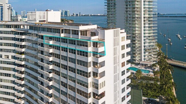 Building Photo - 20 Island Ave