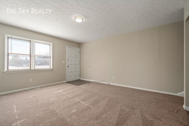 Building Photo - 110 North St