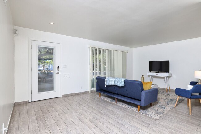 Building Photo - Live Close to Campus in Style – Sam Hughes...