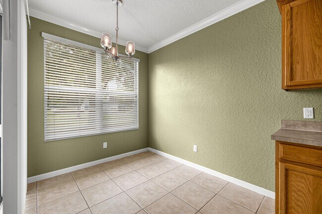 Building Photo - 4555 SW 52nd Cir