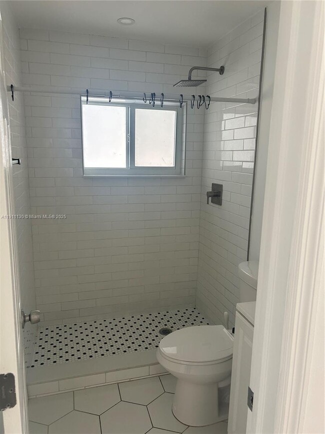 Building Photo - 711 NW 55th St