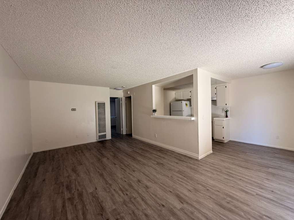 Building Photo - 236-254 S Ave 24