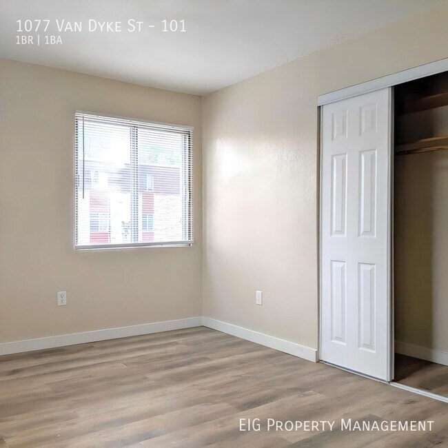 Building Photo - 1077 Van Dyke St