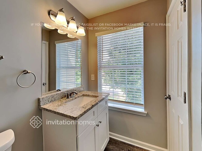 Building Photo - 2412 Cornell Cir