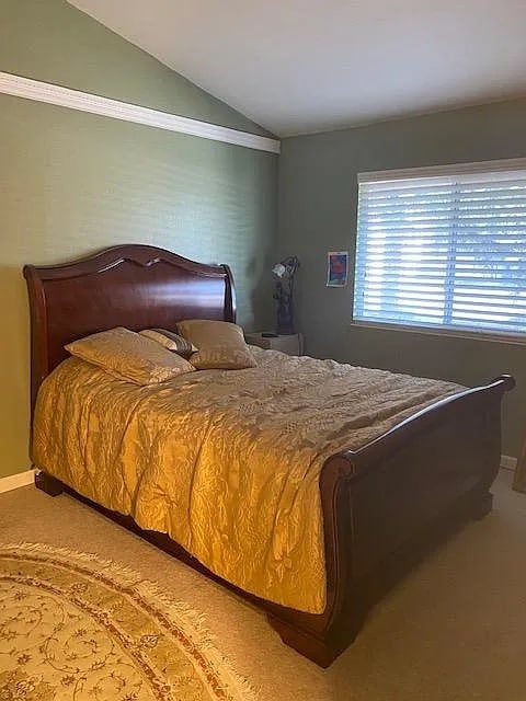 Building Photo - 1022 Cedar Gables Dr