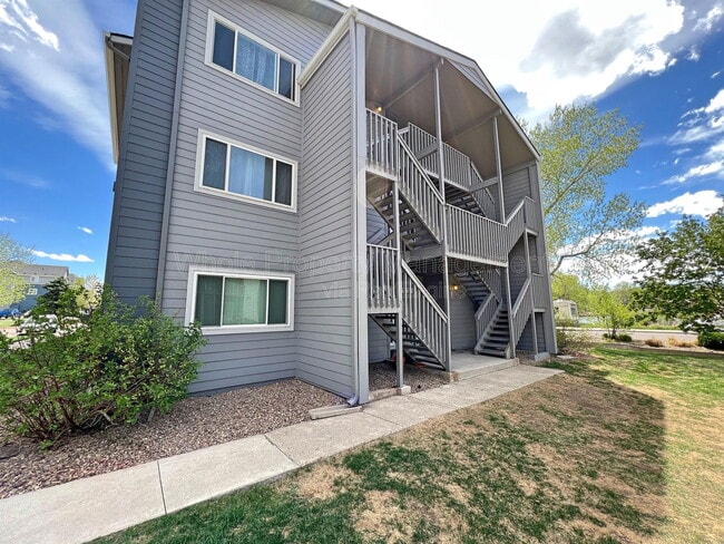 Building Photo - 8100 W Quincy Ave