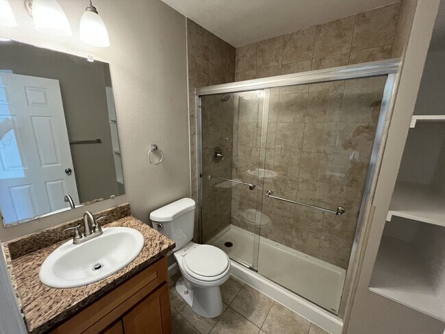 Building Photo - * 3 bedroom home in Luna Park Neighborhood...
