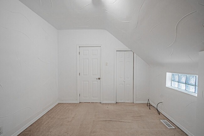 Building Photo - 4BD, 2BA Sun Valley Home with Large Driveway for Parking