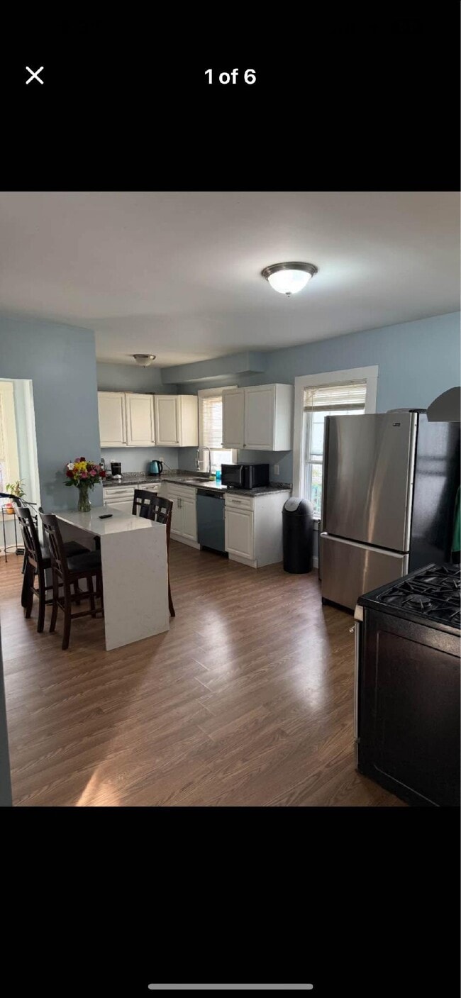 Building Photo - 70 Whiting St