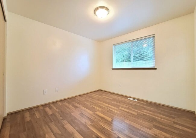 Building Photo - 3 bedroom/2 bath Rambler in Marysville