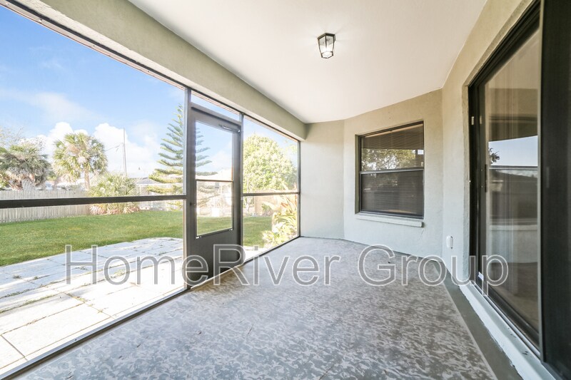 Building Photo - 544 Flamingo Dr