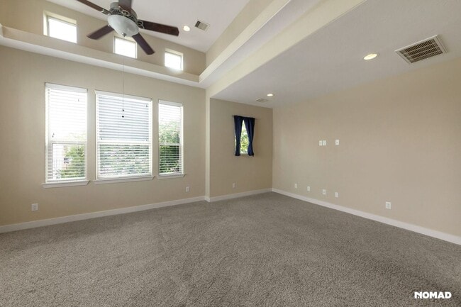 Building Photo - Stylish 3BR gated Townhome in Houston