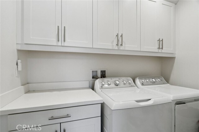 Building Photo - 25220 Golden Maple Dr