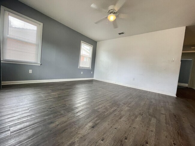 Building Photo - 4205 41st St