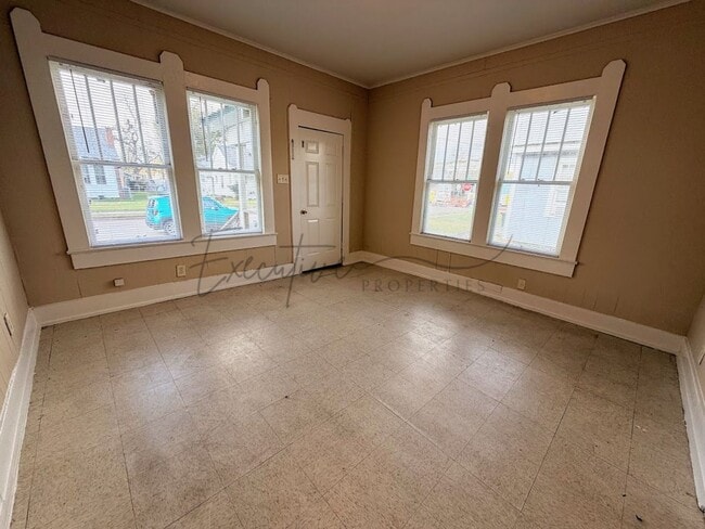 Building Photo - 511 Reid Street