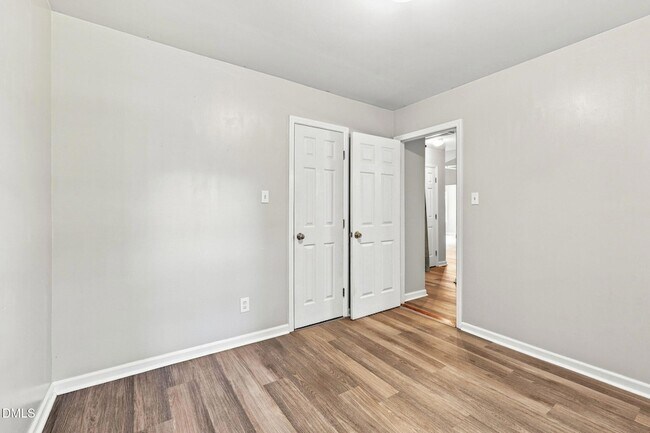 Building Photo - 108 Bristol Ct