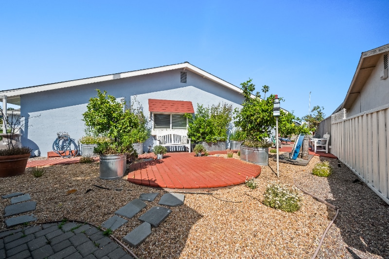 Building Photo - 607 Sand Hook Isle