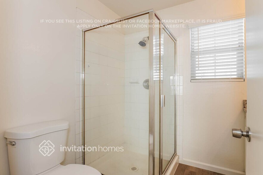 Building Photo - 4210 N 113th Dr