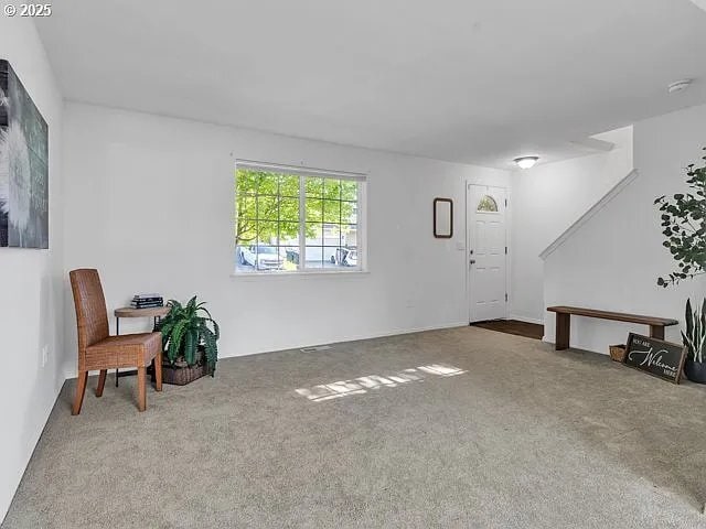Building Photo - 3062 Tierra Dr NE