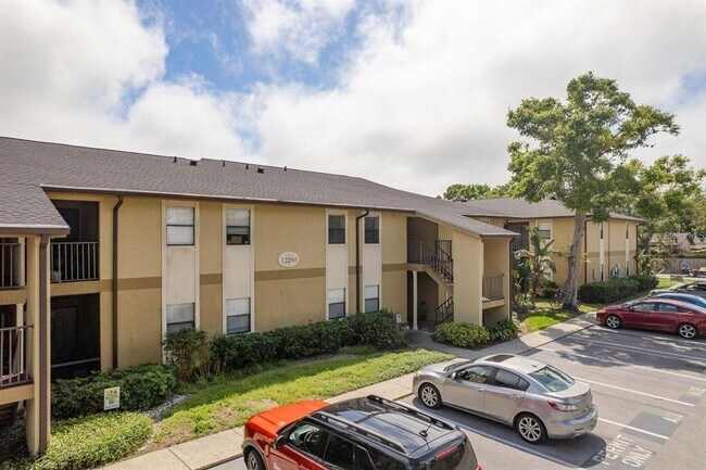 Building Photo - 12293 Sailwinds Dr