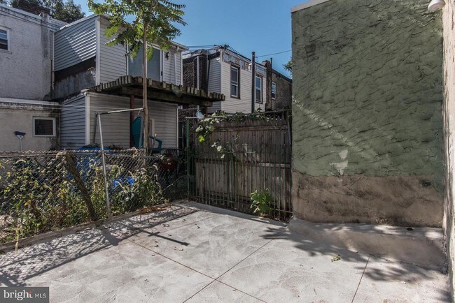 Building Photo - 3617 Sepviva St